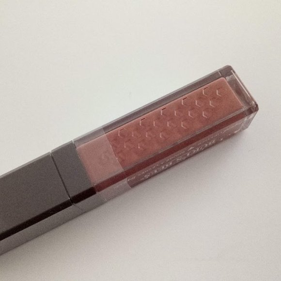 New Burt's Bees 100% Natural Liquid Lipstick 802 Niagara Nude Net Wt 5.95 g - Picture 6 of 8